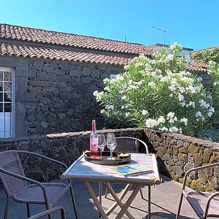 Casa Barcas São Roque do Pico